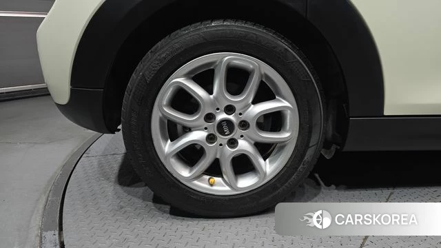 Mini Cooper D id 4988360 из Кореи 26