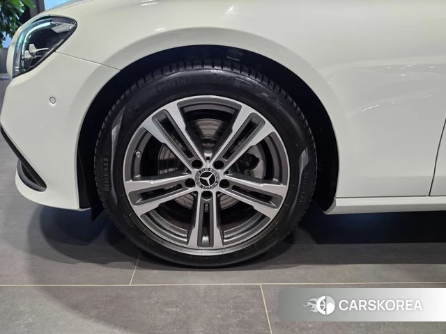 Mercedes-Benz E-Class W213 id 4921740 из Кореи 15