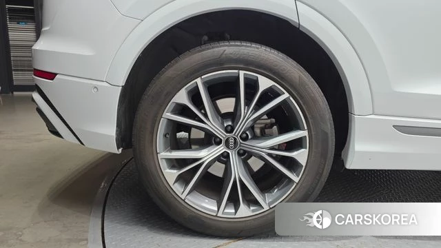 Audi Q8 (4M) id 4992327 из Кореи 37