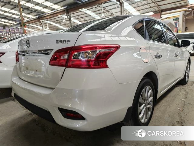Nissan Sylphy 2021 Белый из Китая, фото 5