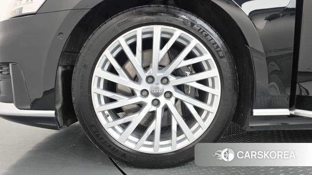 Audi A8 (D5) id 4977615 из Кореи 30