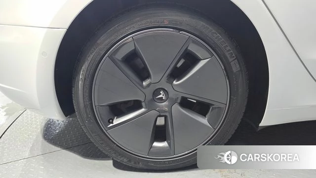 Tesla Model 3 id 4758811 из Кореи 28