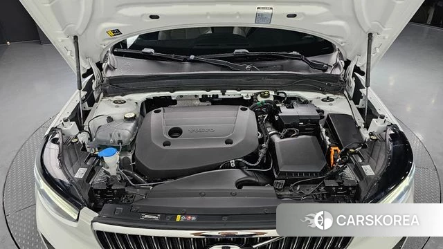 Volvo XC40 id 5032882 из Кореи 32
