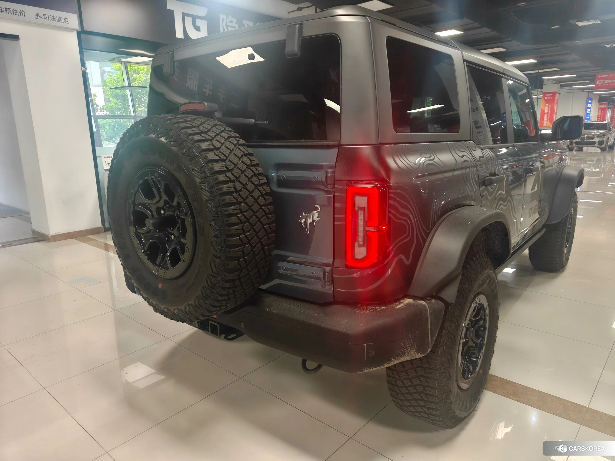 Ford Bronco 2024 Синий из Китая, фото 6