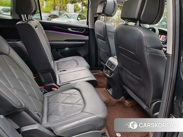 Volkswagen Teramont 2024 Черный из Китая, фото 6