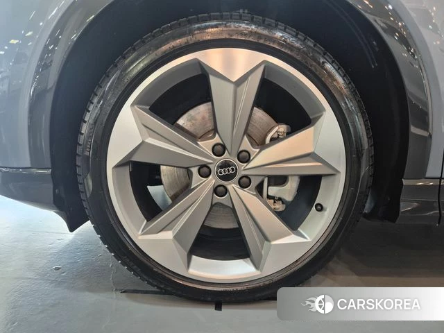 Audi Q4 e-Tron (F4) id 4979963 из Кореи 15