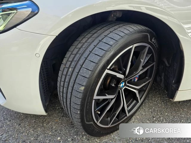 BMW 5 Series (G30) id 4965487 из Кореи 11