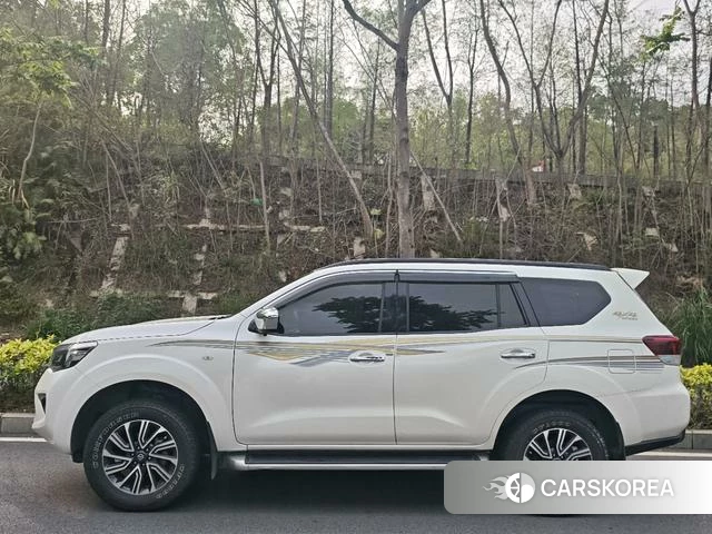 Nissan Terra 2021 Белый из Китая, фото 5