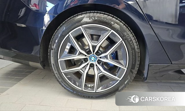BMW i5 (G60) id 5016249 из Кореи 29