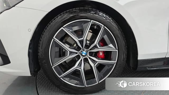 BMW 5 Series (G60) id 4950111 из Кореи 29