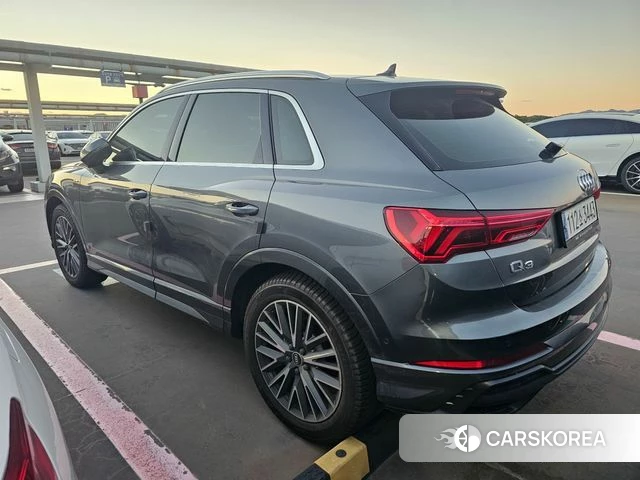 Audi Q3 (F3) 2022 Серый из Кореи, фото 6