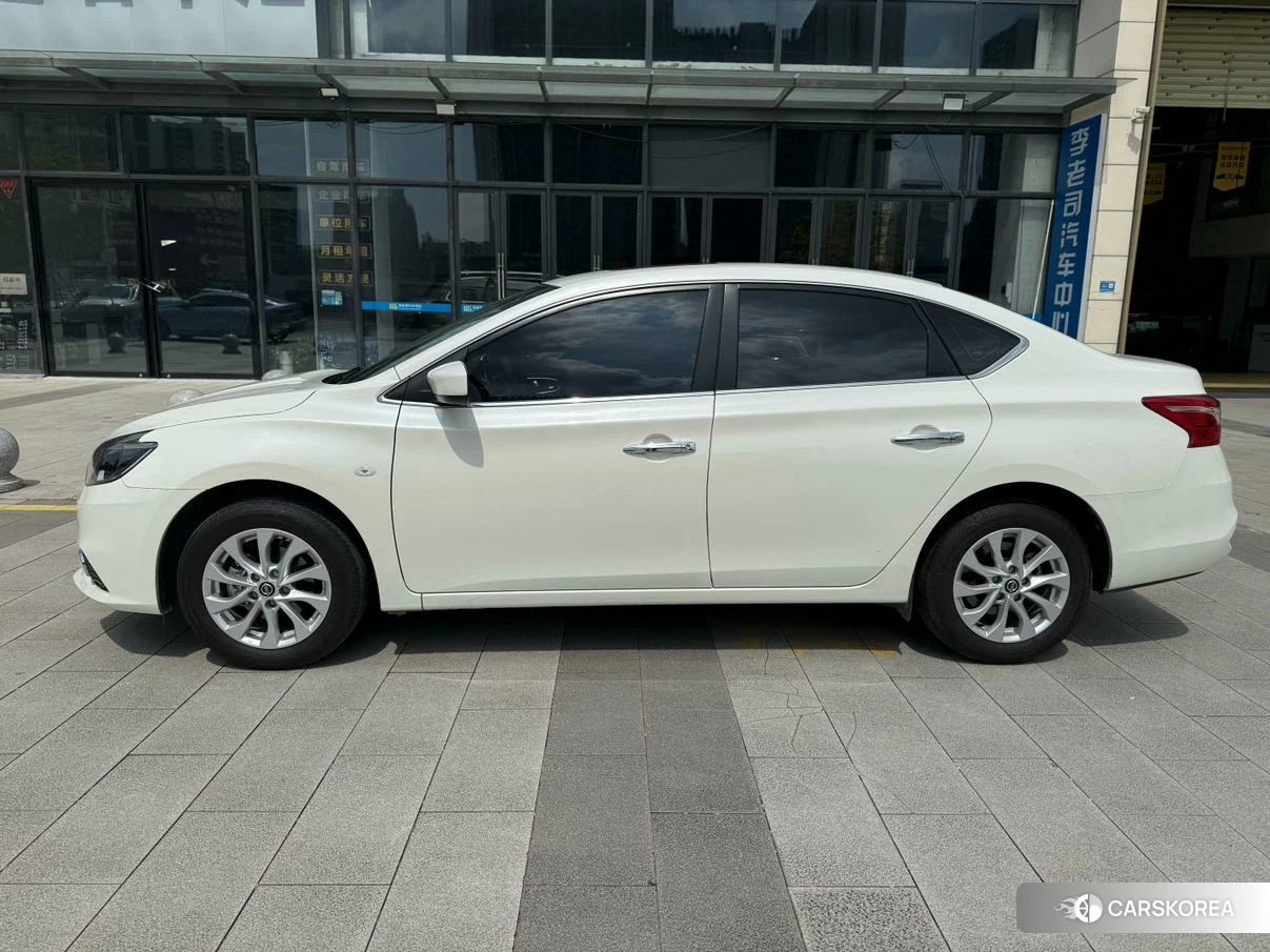 Nissan Sylphy 2021 Белый из Китая, фото 6