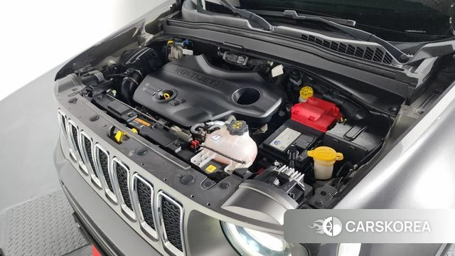 Jeep Renegade id 3911421 из Кореи 15