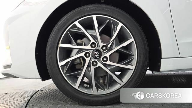 Hyundai The New Avante AD id 4775996 из Кореи 25