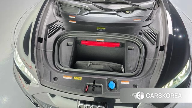 Audi e-Tron GT id 4935666 из Кореи 28