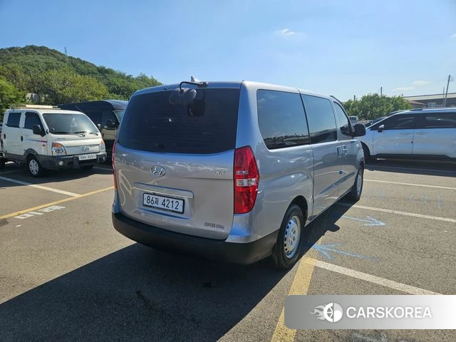 Hyundai The New Grand Starex id 4952363 из Кореи 15