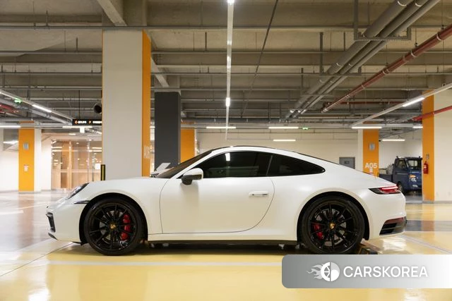 Porsche 911(992) id 4750768 из Кореи 15
