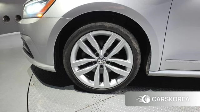 Volkswagen The New Passat id 4983127 из Кореи 25