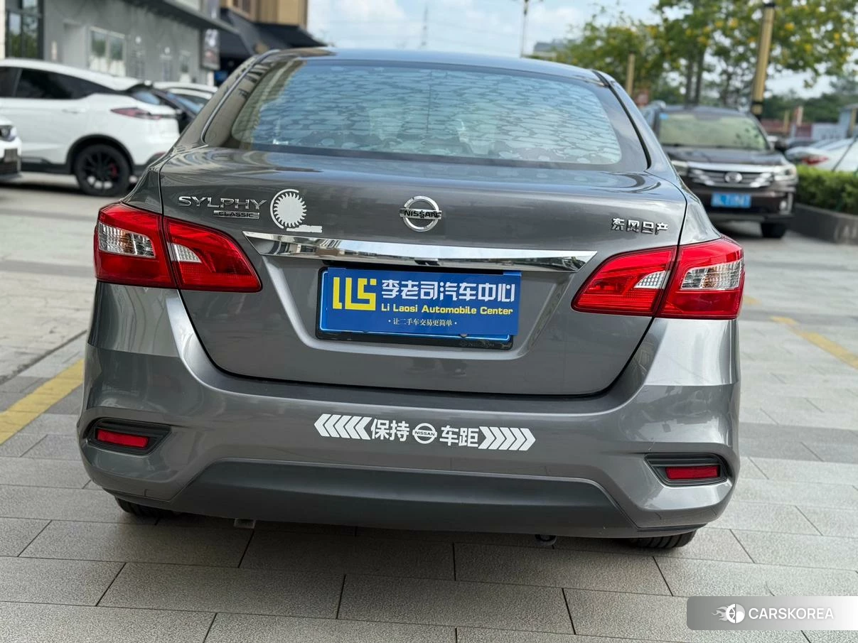 Nissan Sylphy 2021 Темно-серый из Китая, фото 5