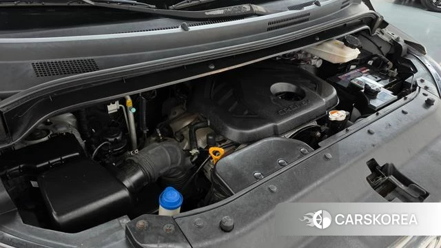 Hyundai The New Grand Starex id 4967906 из Кореи 25