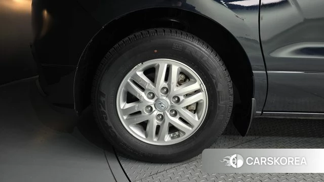 Hyundai The New Grand Starex id 4557085 из Кореи 15