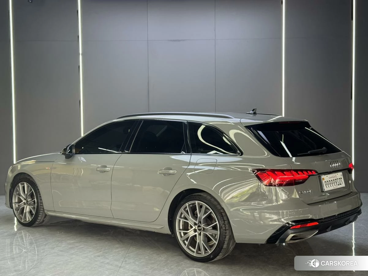 Audi A4L 2021 Серебристо-серый из Китая, фото 6