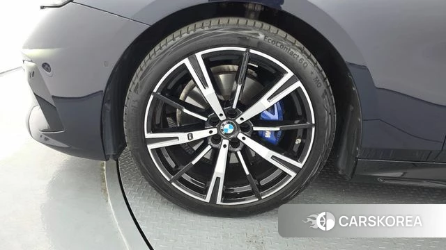 BMW 5 Series (G60) id 5021398 из Кореи 15