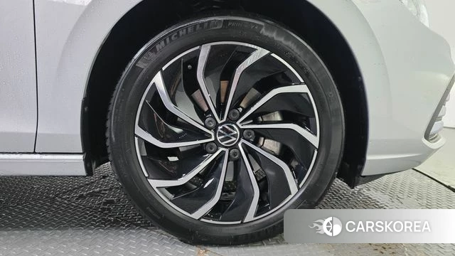Volkswagen Golf 8th Generation id 5011361 из Кореи 28