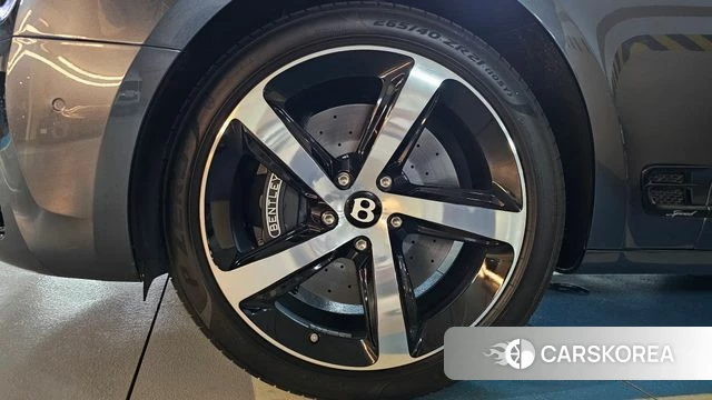 Bentley Mulshan id 4947265 из Кореи 15
