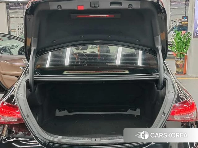 Mercedes-Benz E-Class 2021 Черный из Китая, фото 6