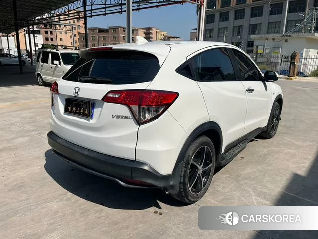 Honda Vezel 2021 Белый из Китая, фото 5