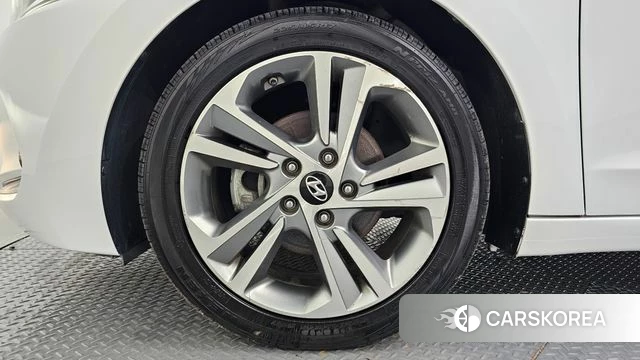 Hyundai Avante AD id 4781267 из Кореи 25