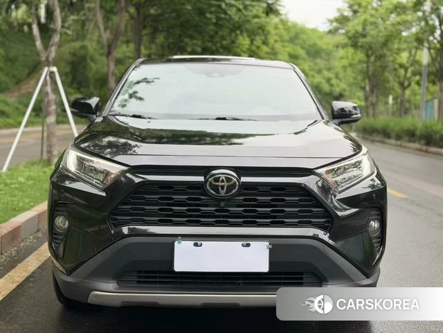 Toyota RAV4 2021 Черный из Китая, фото 5