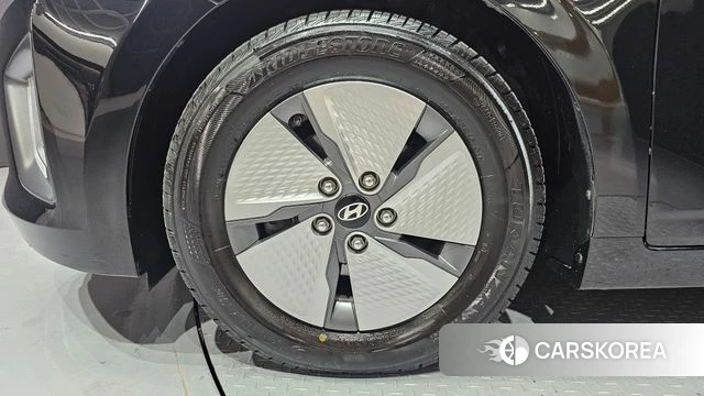 Hyundai The New Ionic Hybrid id 4684196 из Кореи 15