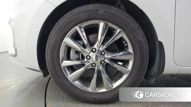 Kia The New Carnival id 4855998 из Кореи 32