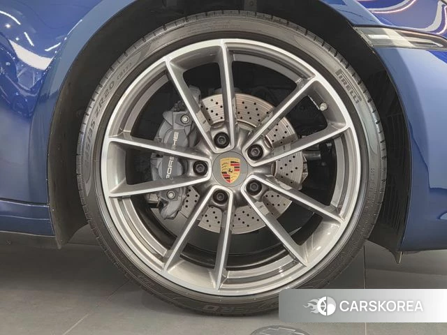 Porsche 911(992) id 4769815 из Кореи 15