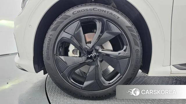 Kia EV6 id 5002176 из Кореи 32