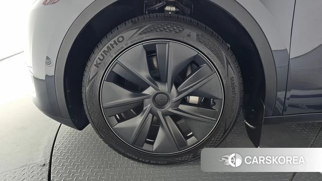 Tesla Model Y id 4950115 из Кореи 29