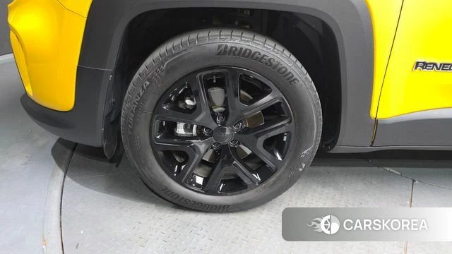 Jeep Renegade id 4941577 из Кореи 25