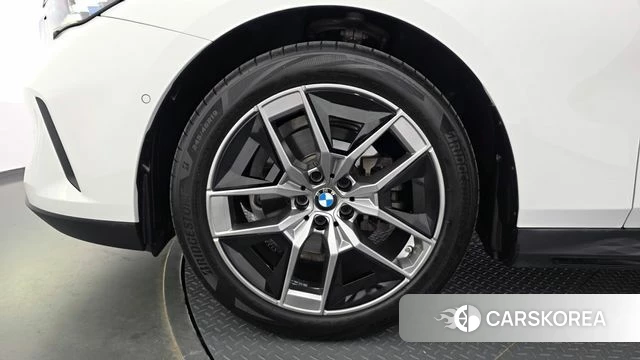 BMW 5 Series (G60) id 5039335 из Кореи 30