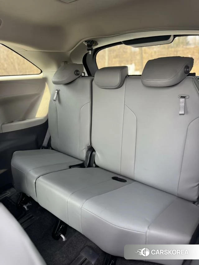 Toyota Granvia 2024 Белый из Китая, фото 6