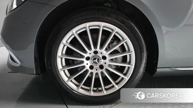 Mercedes-Benz E-Class W213 id 4997182 из Кореи 29