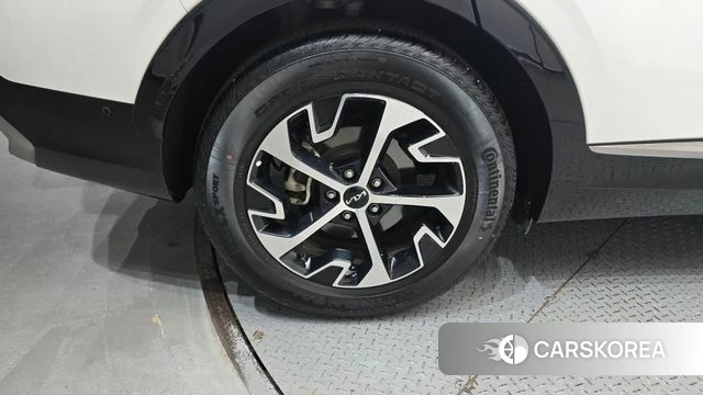Kia Sportage 5th Generation Hybrid id 5039556 из Кореи 28