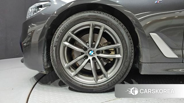 BMW 5 Series (G30) id 4943445 из Кореи 15