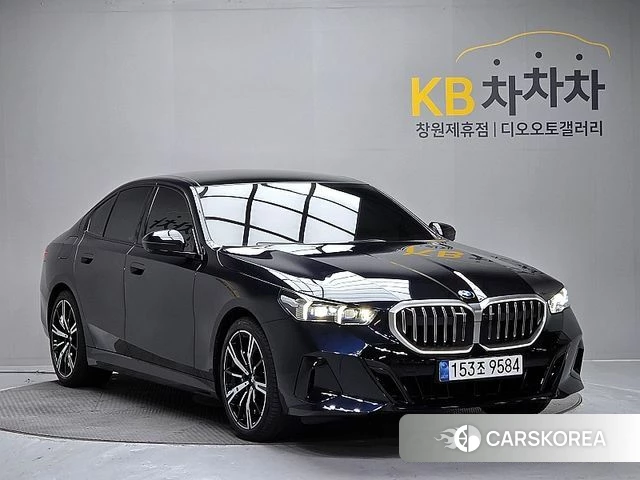 BMW 5 Series (G60) id 5015649 из Кореи 15