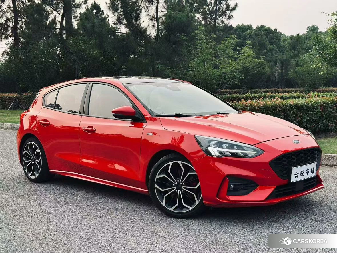 Ford Focus 2020 Красный из Китая, фото 5