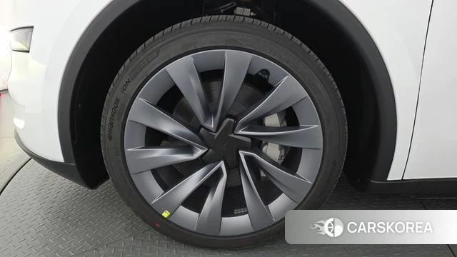 Tesla Model Y id 4773097 из Кореи 15