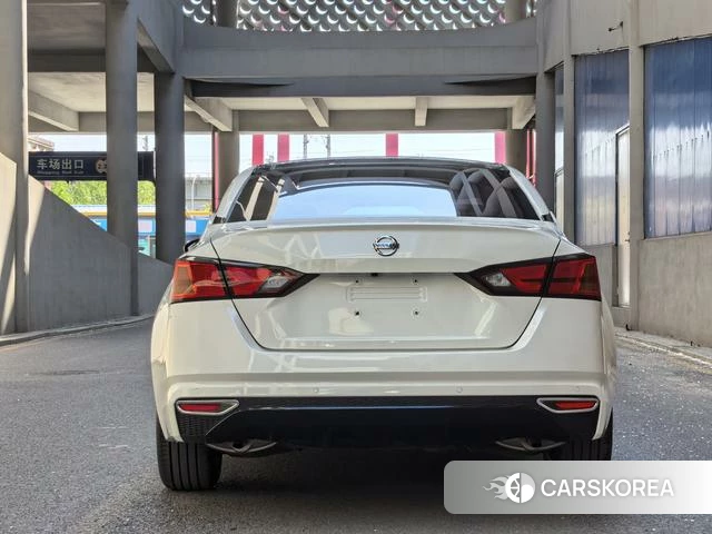 Nissan Altima 2021 Белый из Китая, фото 5