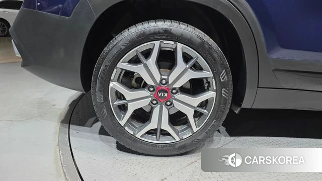 Kia Seltos id 4977009 из Кореи 26