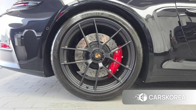 Porsche 911(992) id 4984960 из Кореи 26